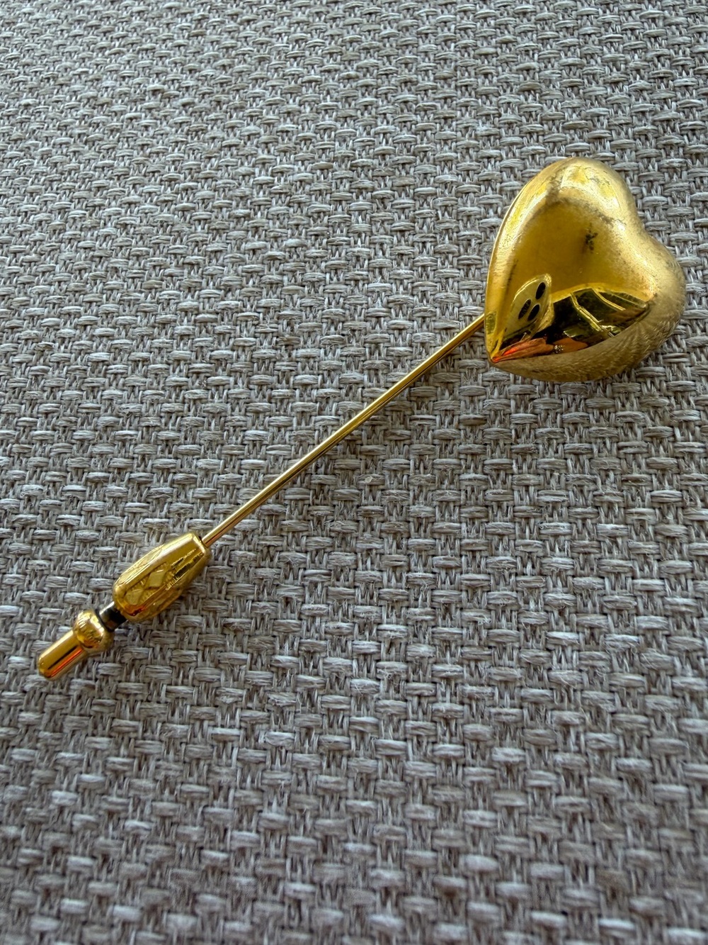 Vintage 1980's Gold Tone Puffy Heart Stick Pin